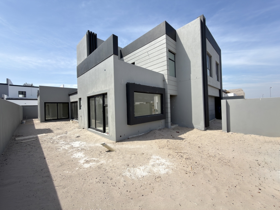 4 Bedroom Property for Sale in Sandown Western Cape